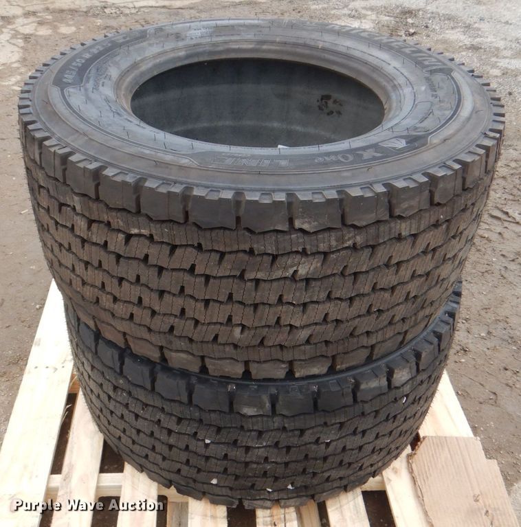 image for item DH7534 (2) Michelin X-One Line Grip 445/50R22.5 tires