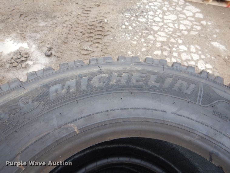 image for item DH7534 (2) Michelin X-One Line Grip 445/50R22.5 tires