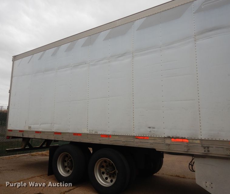 image for item DI6847 2004 Utility VS2RA  refrigerated van trailer