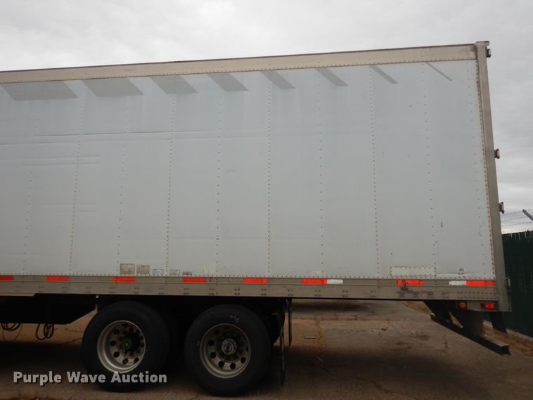 image for item DI6847 2004 Utility VS2RA  refrigerated van trailer