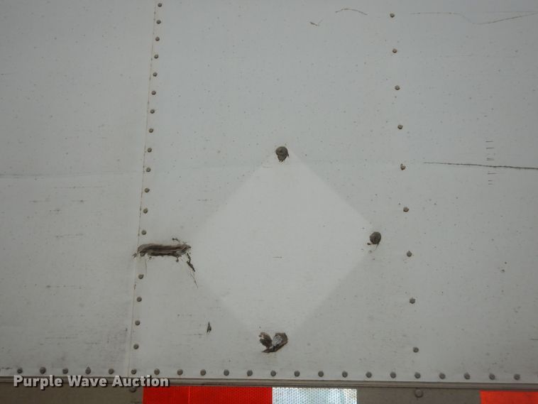 image for item DI6847 2004 Utility VS2RA  refrigerated van trailer