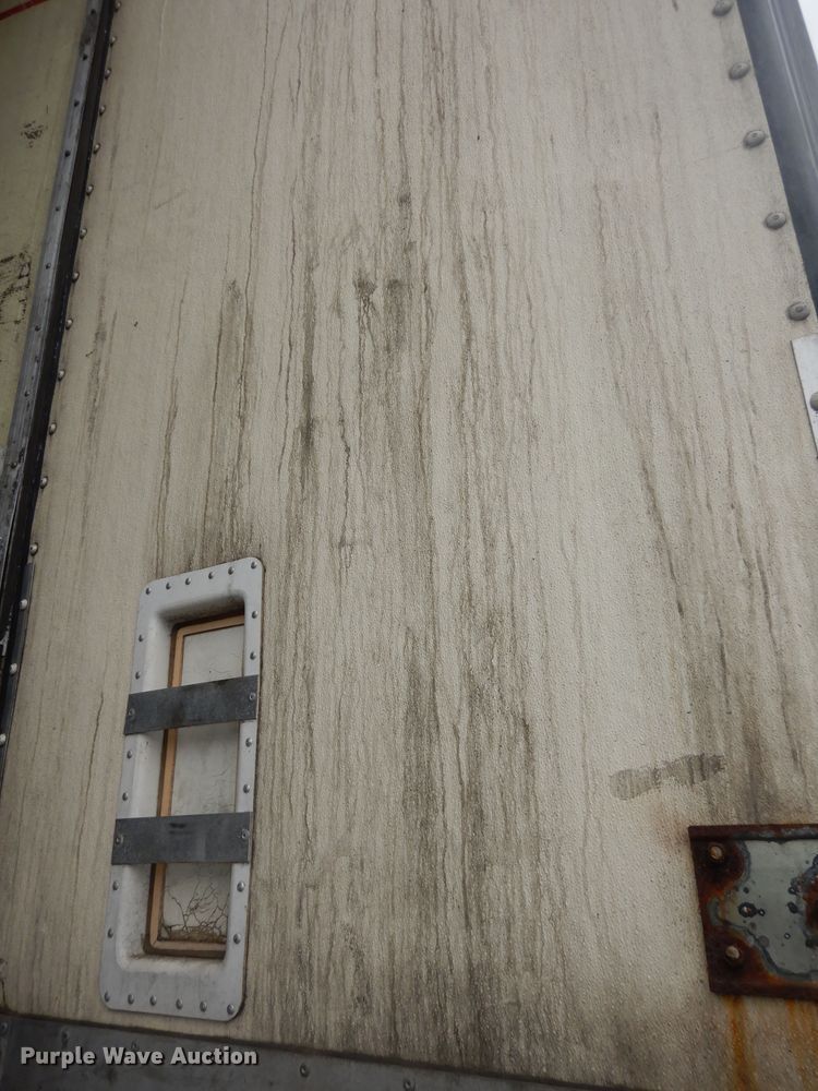 image for item DI6847 2004 Utility VS2RA  refrigerated van trailer