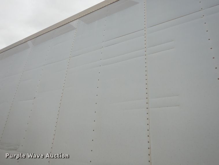 image for item DI6847 2004 Utility VS2RA  refrigerated van trailer
