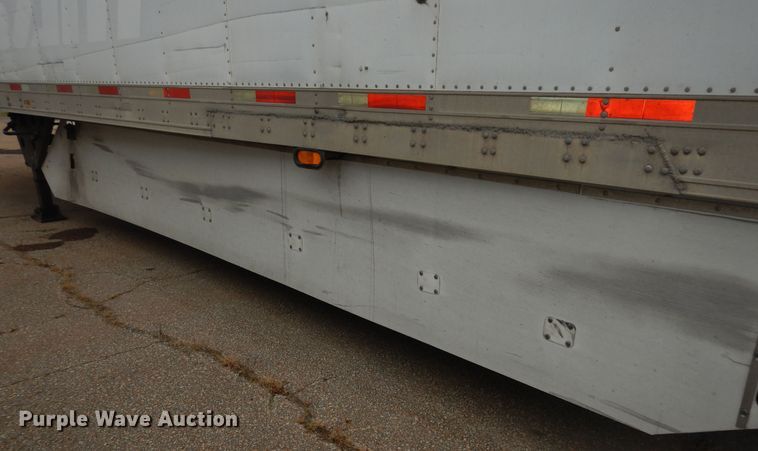 image for item DI6847 2004 Utility VS2RA  refrigerated van trailer