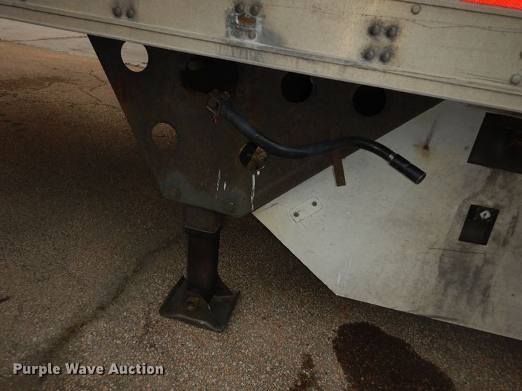 image for item DI6847 2004 Utility VS2RA  refrigerated van trailer