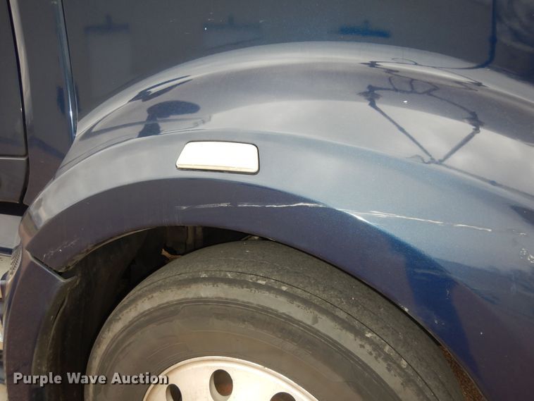 image for item DI6850 2012 Kenworth T700  semi truck