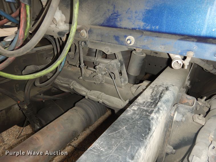 image for item DI6850 2012 Kenworth T700  semi truck