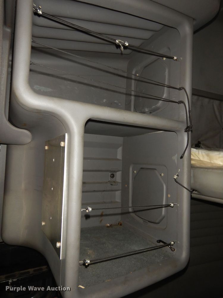 image for item DI6850 2012 Kenworth T700  semi truck