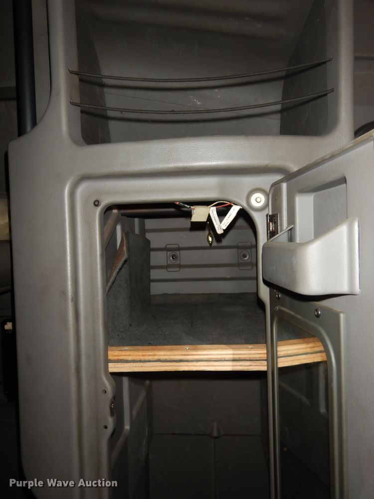 image for item DI6850 2012 Kenworth T700  semi truck