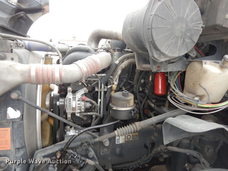 image for item DI6850 2012 Kenworth T700  semi truck