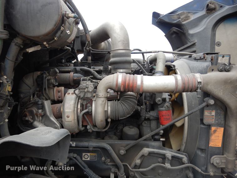 image for item DI6850 2012 Kenworth T700  semi truck