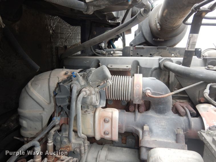 image for item DI6850 2012 Kenworth T700  semi truck