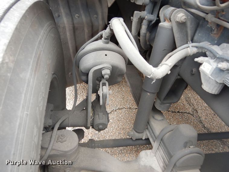 image for item DI6850 2012 Kenworth T700  semi truck