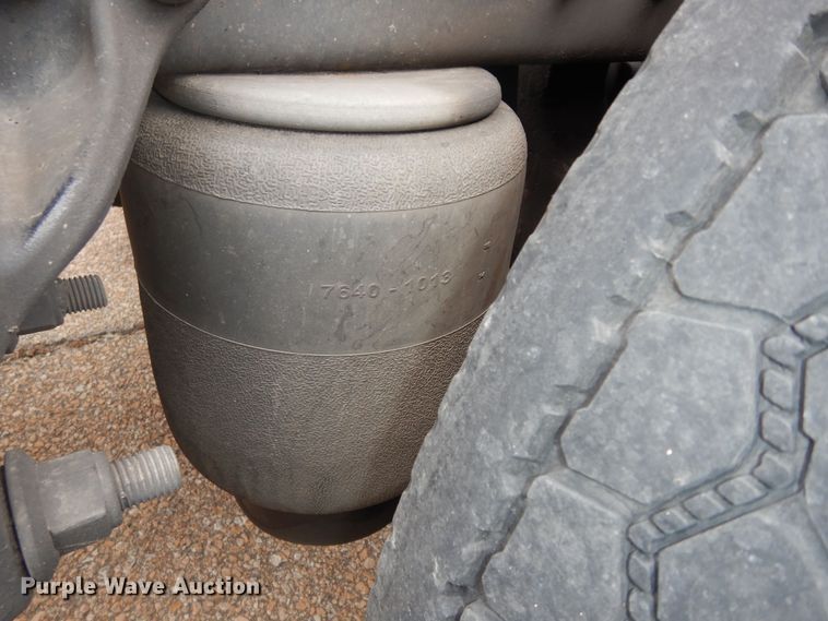 image for item DI6850 2012 Kenworth T700  semi truck