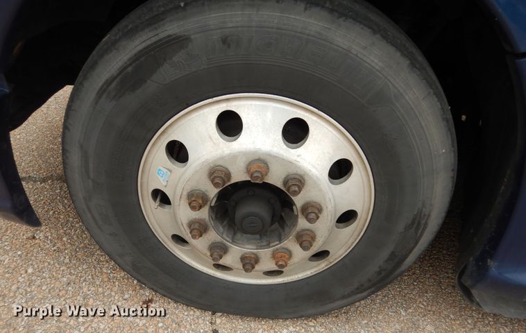 image for item DI6850 2012 Kenworth T700  semi truck