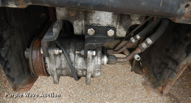 image for item DI6851 2012 Kenworth T700  semi truck