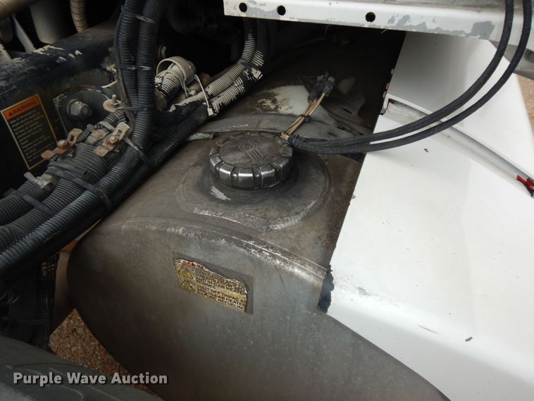 image for item DI6851 2012 Kenworth T700  semi truck