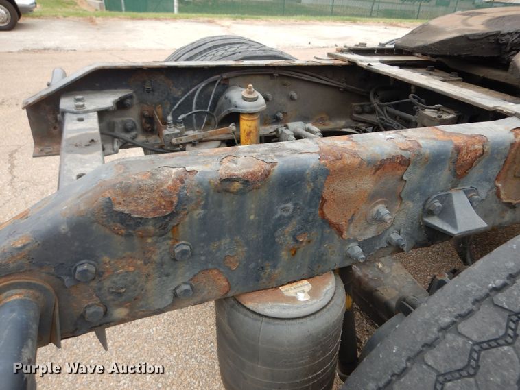 image for item DI6851 2012 Kenworth T700  semi truck