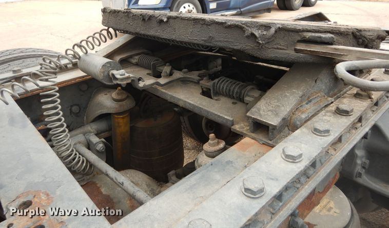 image for item DI6851 2012 Kenworth T700  semi truck