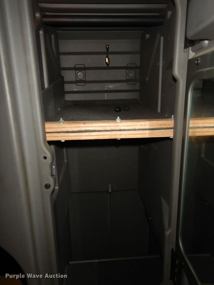 image for item DI6851 2012 Kenworth T700  semi truck