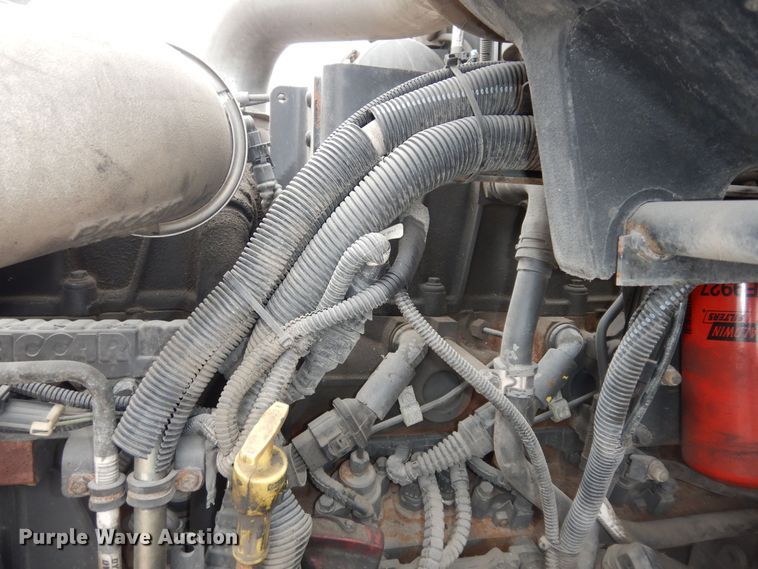 image for item DI6851 2012 Kenworth T700  semi truck