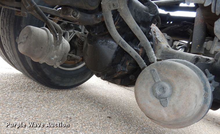 image for item DI6851 2012 Kenworth T700  semi truck