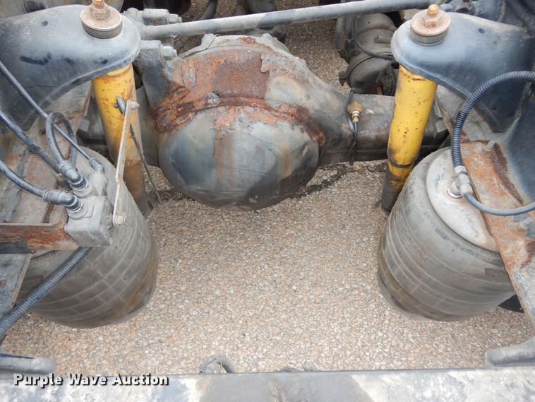 image for item DI6851 2012 Kenworth T700  semi truck