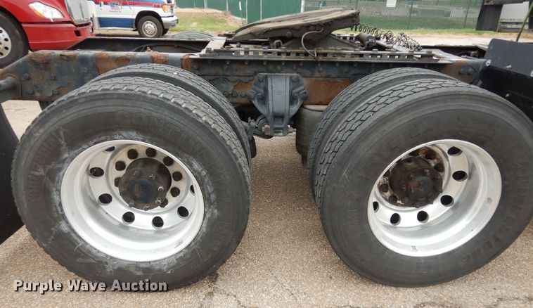 image for item DI6851 2012 Kenworth T700  semi truck