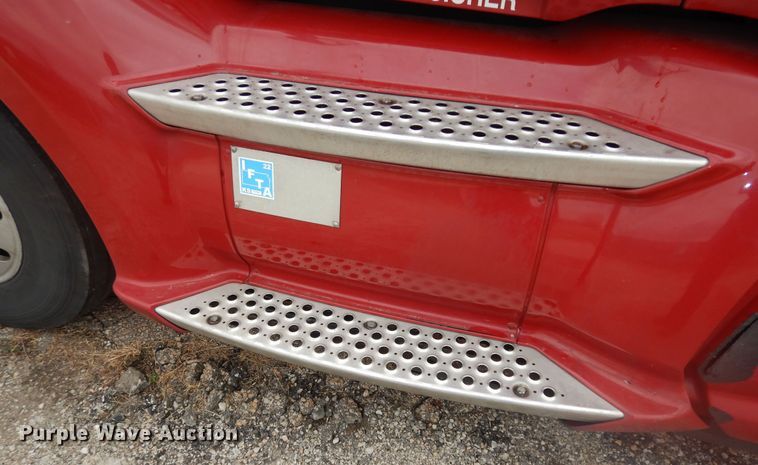 image for item DI6852 2014 Kenworth T680  semi truck