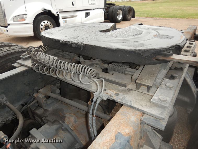 image for item DI6852 2014 Kenworth T680  semi truck