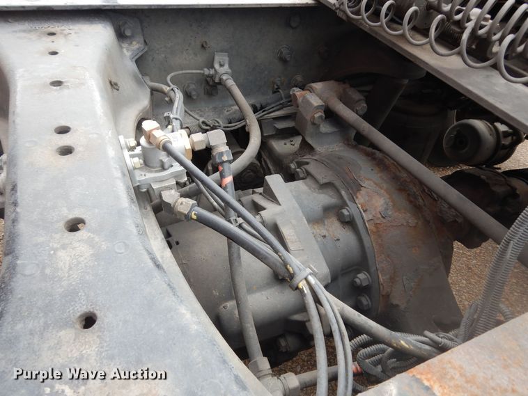 image for item DI6852 2014 Kenworth T680  semi truck