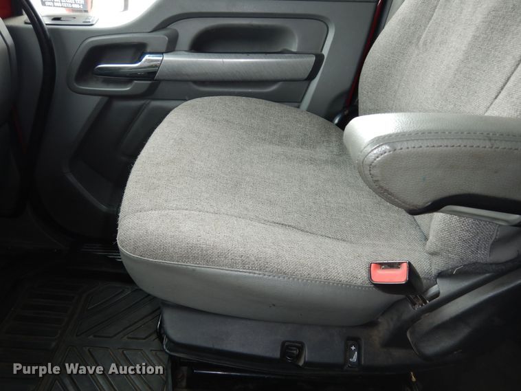 image for item DI6852 2014 Kenworth T680  semi truck