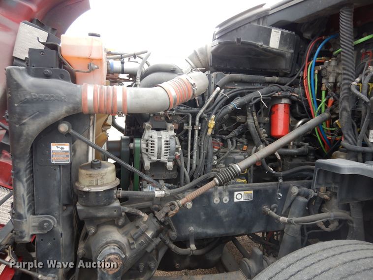 image for item DI6852 2014 Kenworth T680  semi truck