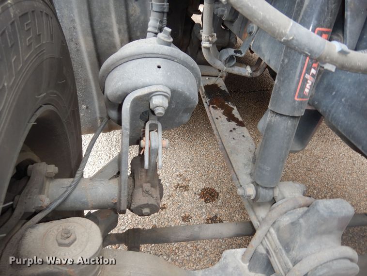 image for item DI6852 2014 Kenworth T680  semi truck