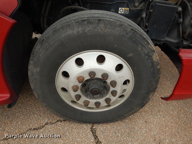 image for item DI6852 2014 Kenworth T680  semi truck