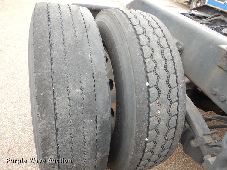 image for item DI6852 2014 Kenworth T680  semi truck