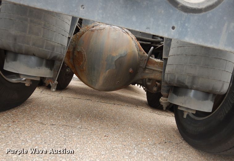 image for item DI6852 2014 Kenworth T680  semi truck