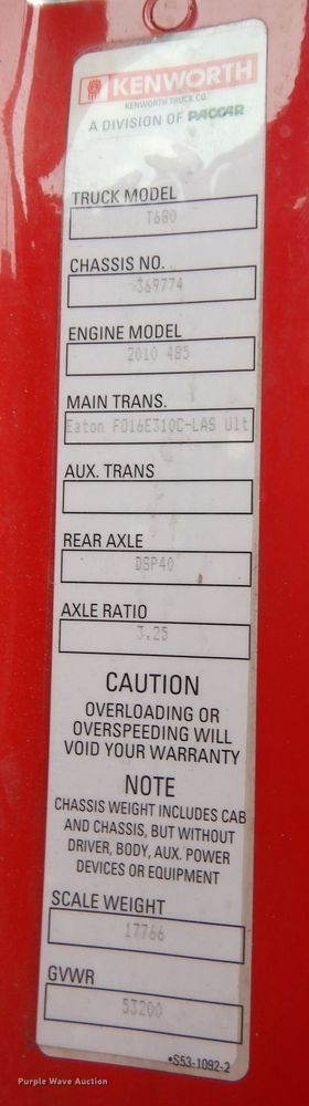 image for item DI6852 2014 Kenworth T680  semi truck