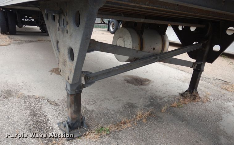 image for item DI6853 2006 Utility VS2RA  refrigerated van trailer