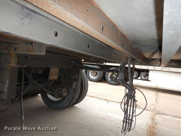 image for item DI6853 2006 Utility VS2RA  refrigerated van trailer