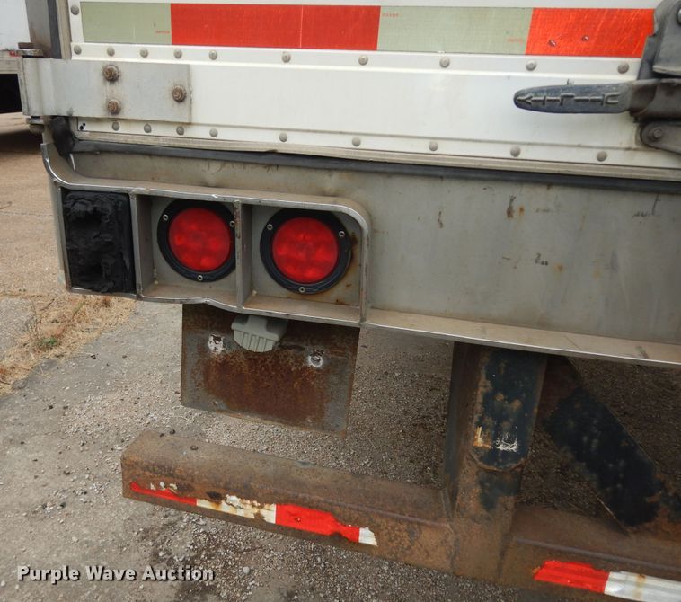 image for item DI6853 2006 Utility VS2RA  refrigerated van trailer