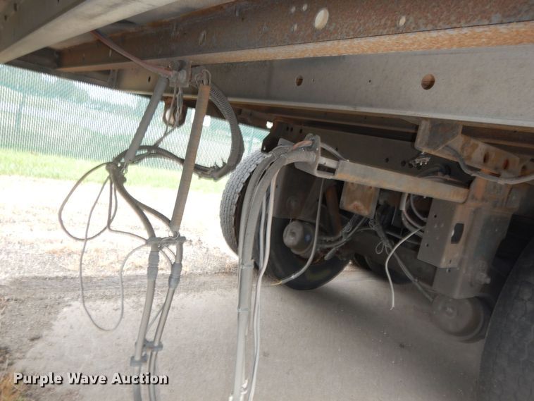 image for item DI6853 2006 Utility VS2RA  refrigerated van trailer