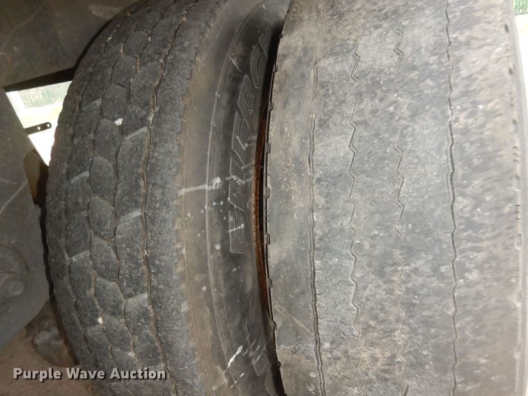 image for item DI6853 2006 Utility VS2RA  refrigerated van trailer