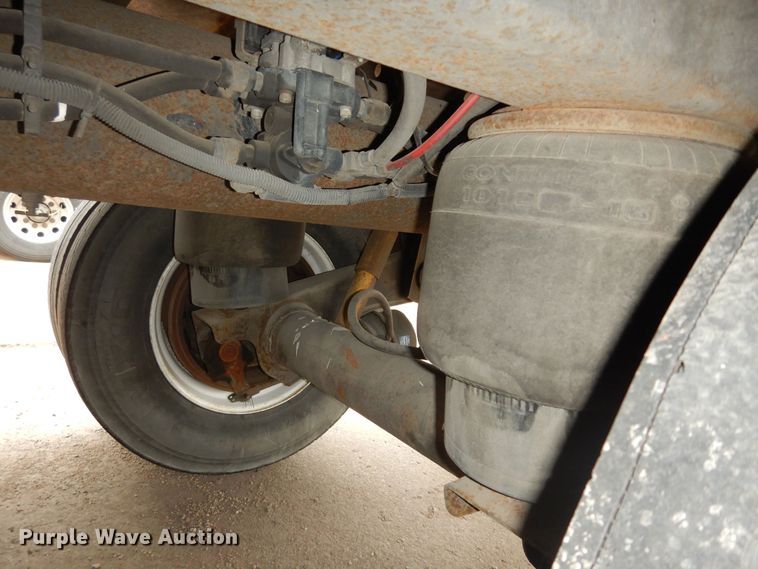 image for item DI6853 2006 Utility VS2RA  refrigerated van trailer