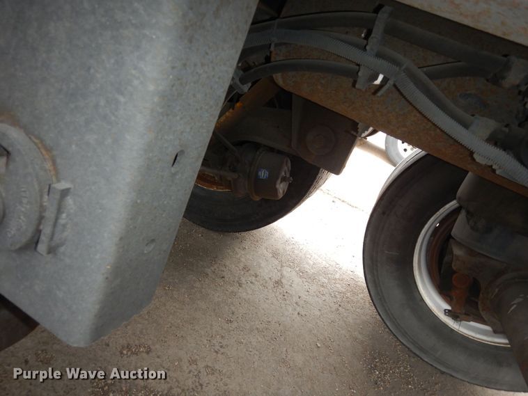 image for item DI6853 2006 Utility VS2RA  refrigerated van trailer