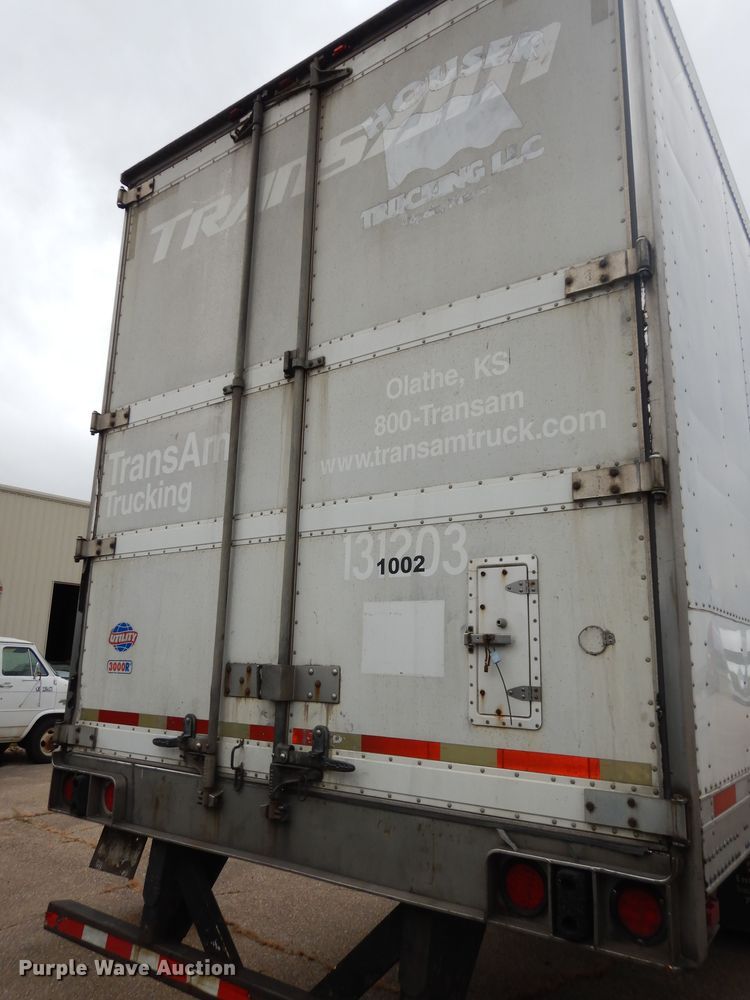 image for item DI6856 2004 Utility VS2RA  refrigerated van trailer