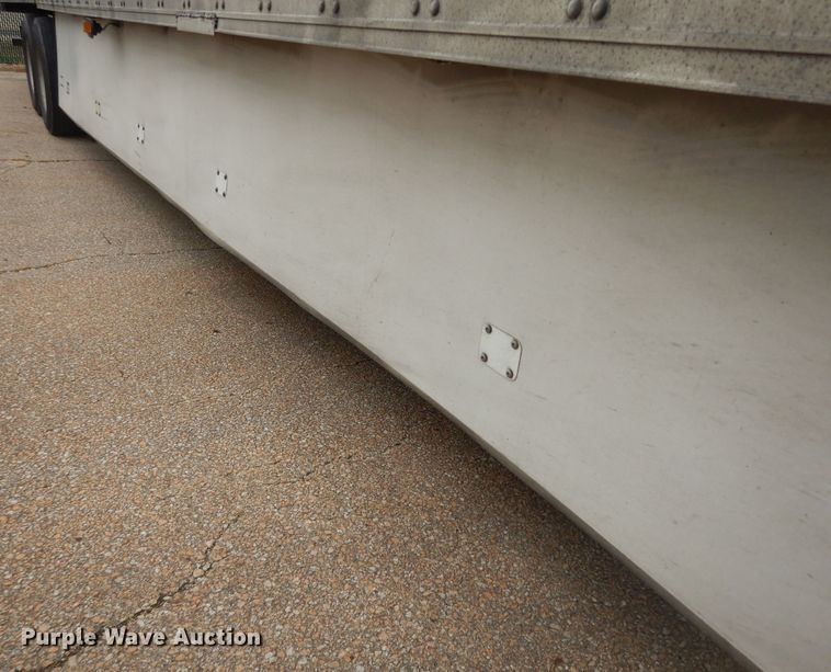 image for item DI6856 2004 Utility VS2RA  refrigerated van trailer