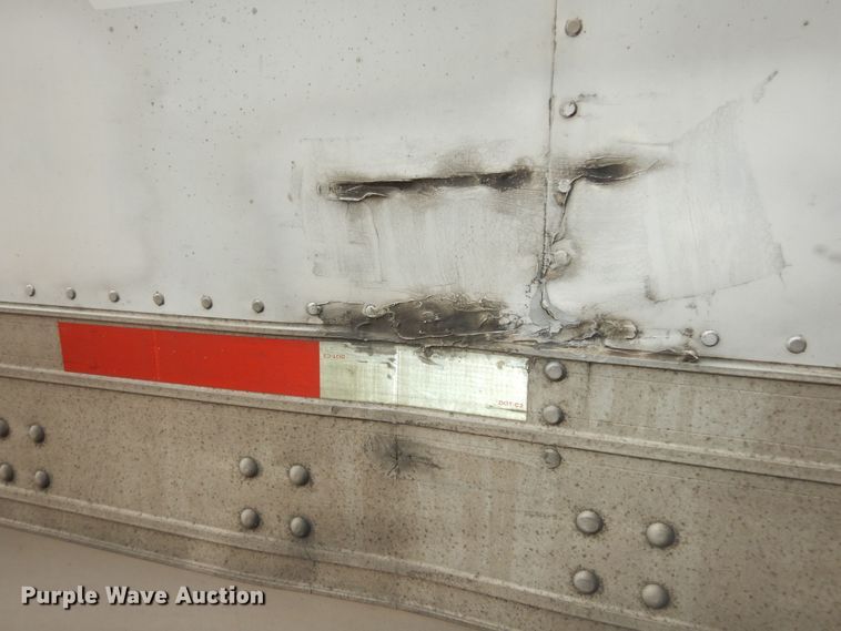 image for item DI6856 2004 Utility VS2RA  refrigerated van trailer