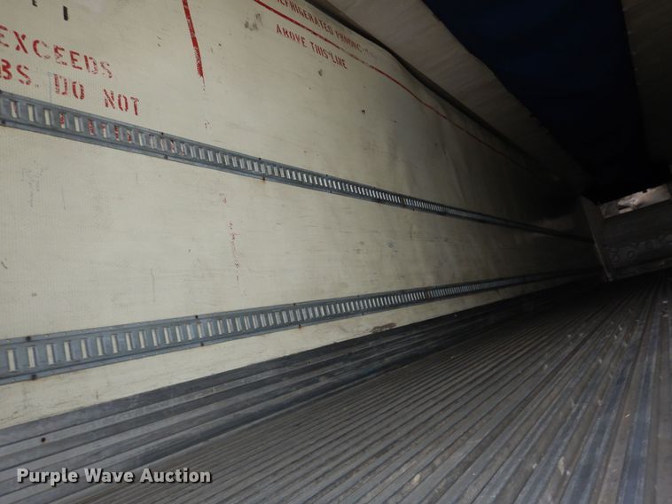 image for item DI6856 2004 Utility VS2RA  refrigerated van trailer