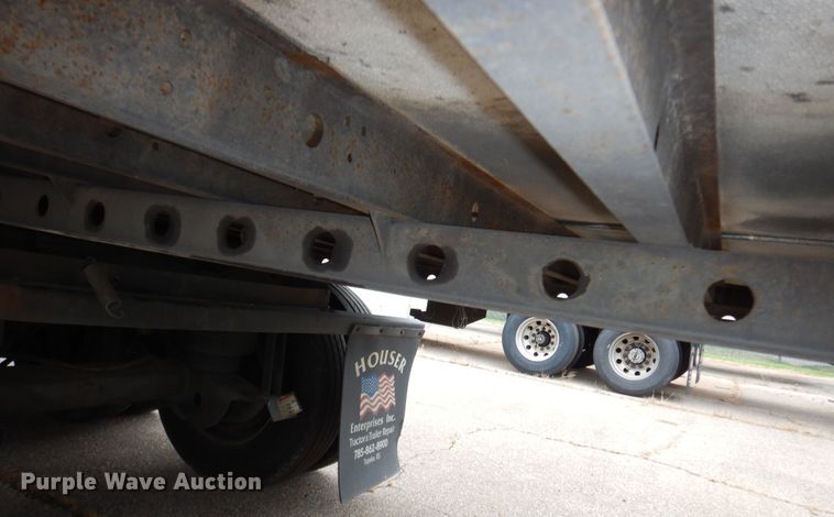 image for item DI6856 2004 Utility VS2RA  refrigerated van trailer